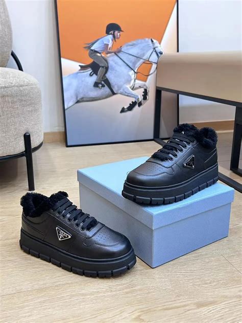 обувь prada